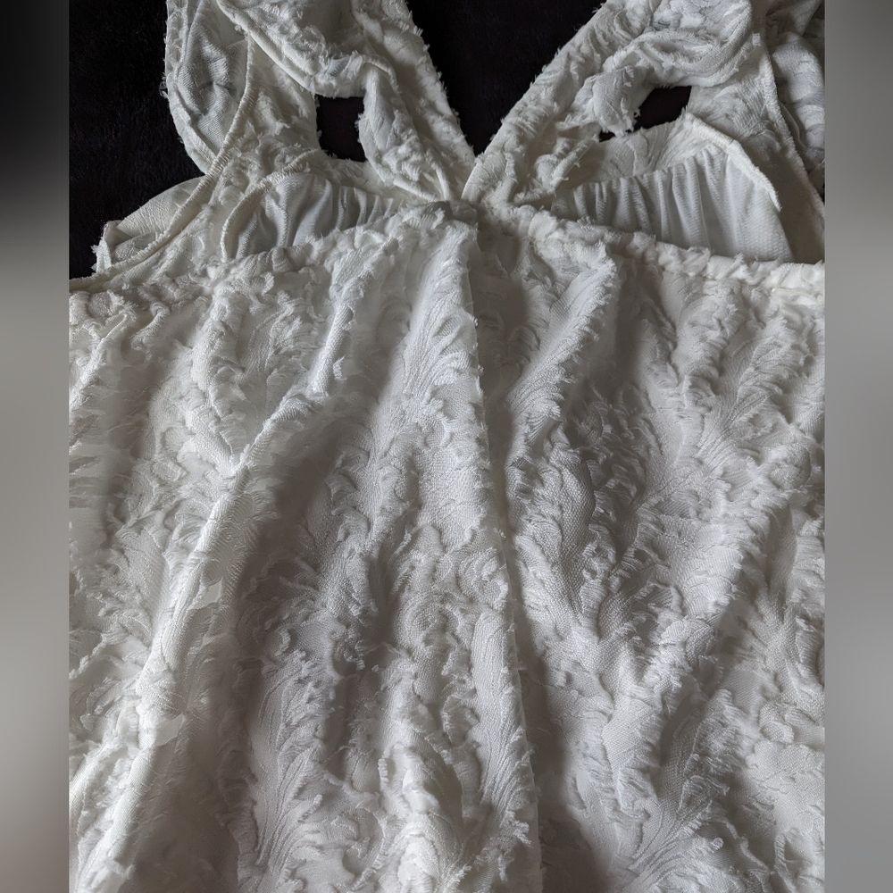 Lauren Conrad Ruffle Top - Picture 6 of 12